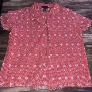 Denim & Co Size 1x Red And White Floral Button Up